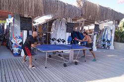 Alacati Bay Windsurf & Kitesurf Centre - table tennis.